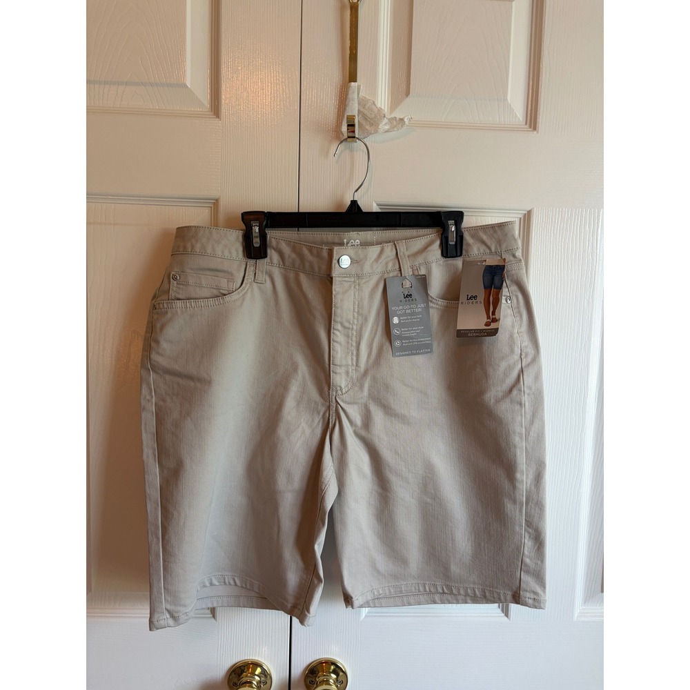 Lee Riders Womens Khaki Midrise Bermuda Shorts Size 18 Regular Fit 1S7MGWS Tan